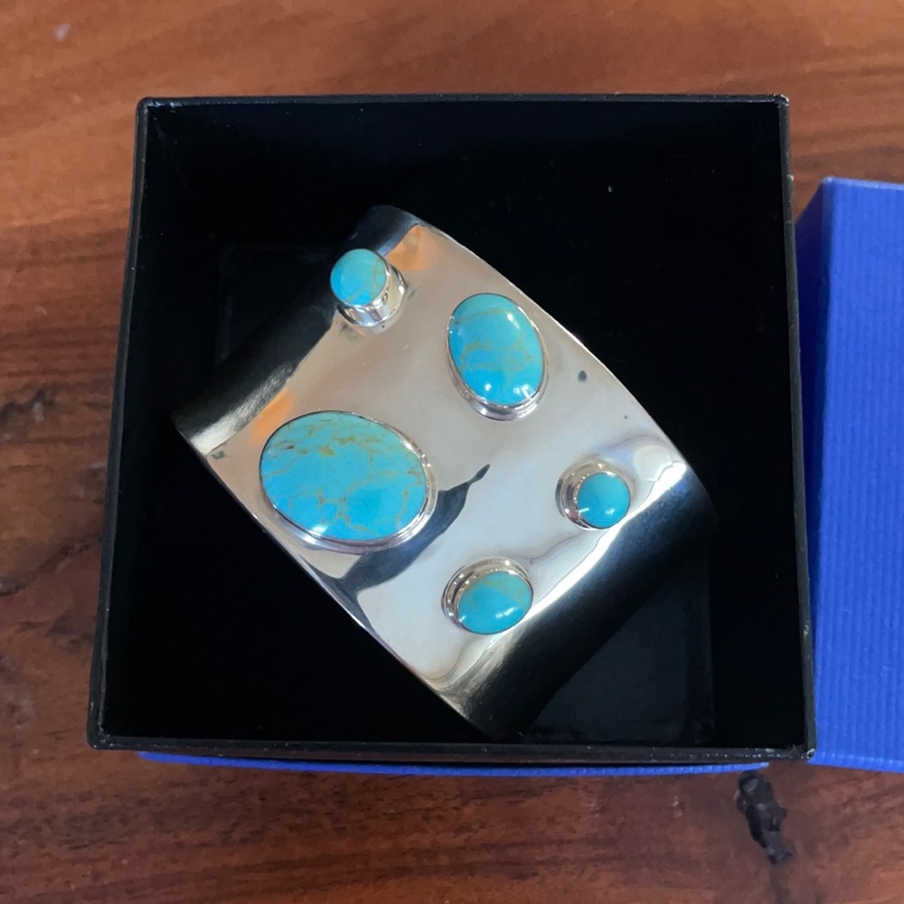 Sterling Works cuff-like new!